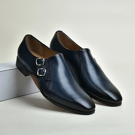 Leather shoe